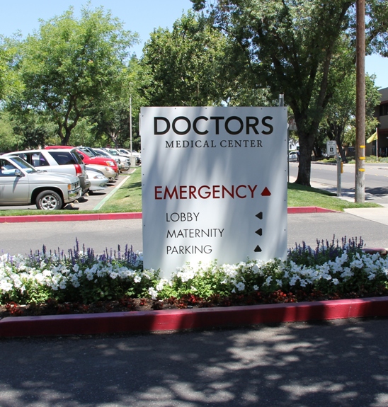 doctors medical center entry sign